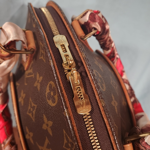 EUC LOUIS VUITTON ELLIPSE MONOGRAM MM with COA!!! Excellent condition  vintage!! - Picture 8 of 16